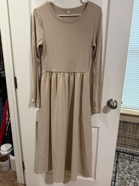 Women’s beige long sleeve dress
